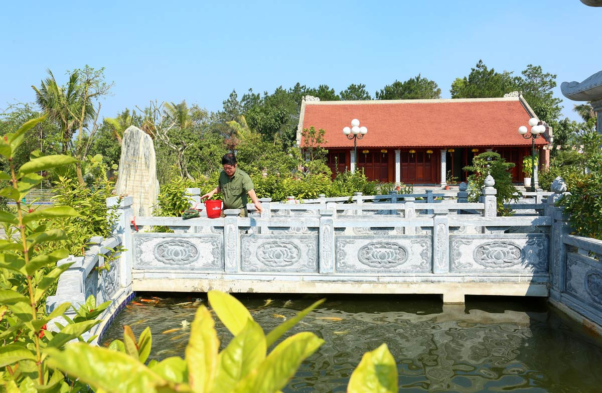 Trung tuong Huu Uoc: “Toi khong choi voi ong Bac Ha, do la bia dat“