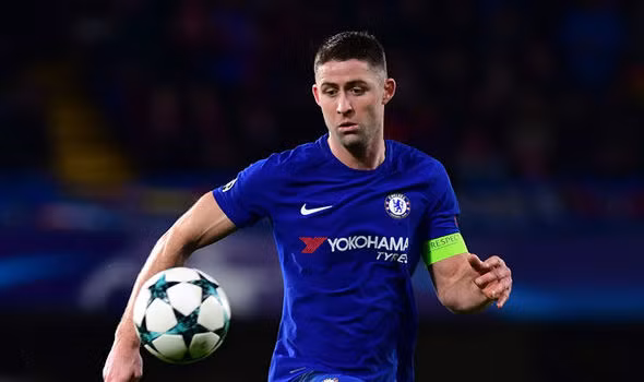 Kênh Sky Sports khẳng định, Gary Cahill sẽ tiếp tục gắn bó với Chelsea bất chấp chỉ mới ra sân đúng 1 trận ở Premier League mùa này.