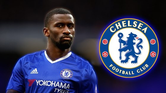 Nguồn tin từ Goal tiết lộ, sau trận hòa 2-2 với Man Utd, The Blues đã đề nghị hậu vệ Antonio Rudiger gia hạn hợp đồng, đồng thời mức lương của anh cũng sẽ được tăng lên đáng kể so với hiện tại (100.000 bảng).
