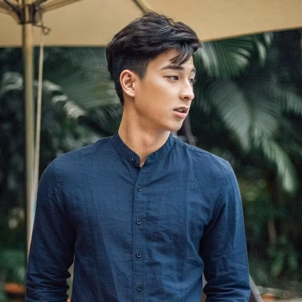 Không thể phủ nhận được rằng, Hồng Nam có sức hút mãnh liệt với phái nữ. Thế nhưng, nhiều fan nữ cũng tỏ ra "tiếc hùi hụi" khi biết rằng chàng hotboy này đã có bạn gái vô cùng xinh đẹp.