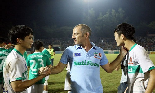 Cong Phuong, Xuan Truong, Tuan Anh sap tai hop thay 