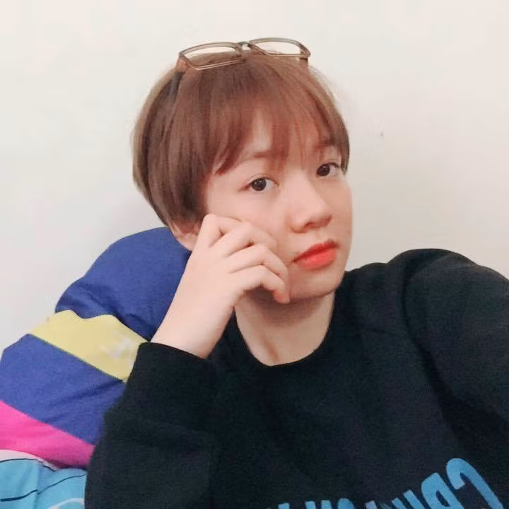 Dù để tóc ngắn hay tóc dài, C.T đều mang đến vẻ xinh đẹp riêng biệt của mình mà không lẫn vào bất cứ ai.