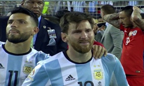 Messi tuyen bo gia tu DTQG sau that bai tai Copa America