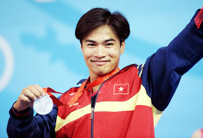 Ngày 2/12/2006. anh đã giúp đoàn thể thao Việt Nam giành huy chương đầu tiên khi về nhì ở hạng cân 56 kg tại đại hội thể thao châu Á được tổ chức tại Doha (Qatar).