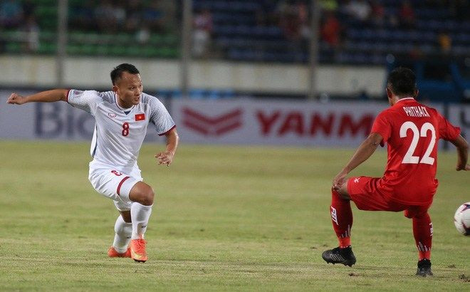 Trọng Hoàng thể hiện vô cùng tốt trong 5 trận đấu vừa qua của đội tuyển Việt Nam. Lão tướng này vẫn lên công về thủ đều đặn và phong tỏa tốt những tình huống tấn công xuống cánh của đối phương.