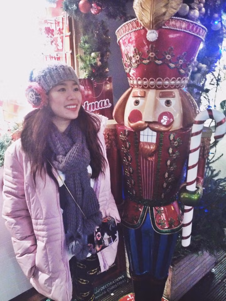 Ngoài ra trong thời gian tới, Bảo Nghi và em gái, cũng đang học đại học bên Mỹ mong muốn phát triển một thương hiệu quần áo thể thao cho người chơi golf và tennis cho phụ nữ và trẻ em ở Việt Nam. Cô bạn hy vọng đây sẽ là luồng gió mới ở Việt Nam và được mọi người đón nhận.