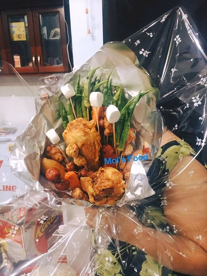 Đây là món quà khá sáng tạo và dễ thương có thể tặng bạn gái, chị gái hoặc nhóm bạn thân mỗi dịp lễ, đặc biệt là dịp 20/10 đang tới gần.