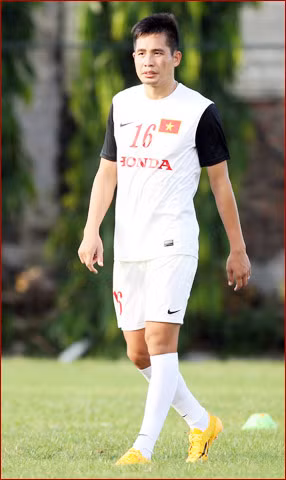 Huy Cường là chốt chặn quan trọng giúp Than Quảng Ninh thi đấu thành công nửa đầu V.League 2015. Chính vì vậy nên HLV Miura đã tin tưởng gọi cầu thủ này lên tuyển.