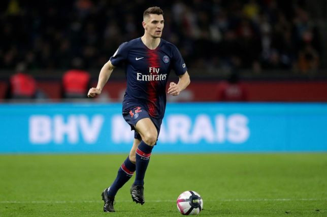 Theo một số nguồn tin, Chelsea đang có những động thái tiếp cận với hậu vệ của PSG, Thomas Meunier.