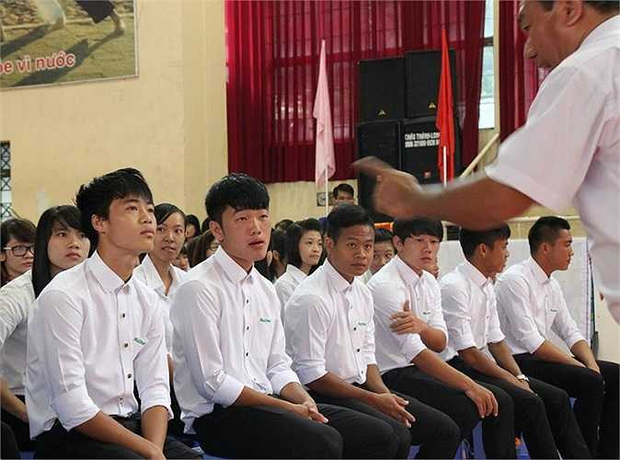 Vừa giỏi văn hóa vừa đá bóng hay, bảo sao cầu thủ Việt Nam là thần tượng trong mơ của biết bao người hâm mộ.
