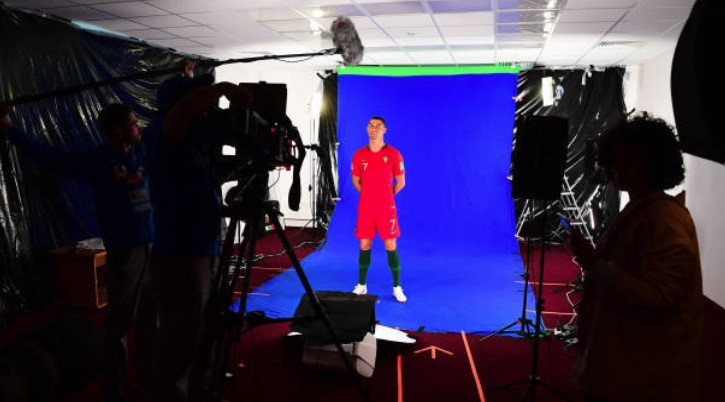 Bồ Đào Nha là đội tuyển đặt chân đến nước Nga khá sớm để chuẩn bị cho hành trình chinh phục Cúp FIFA World Cup 2018. Sau khi tới Moscow, các cầu thủ cùng BHL của đương kim vô địch Euro đã có buổi chụp hình chân dung theo yêu cầu của FIFA.