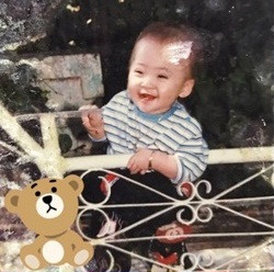 Trước sự việc này, không đao to búa lớn lên tiếng phản kháng lại đám đông, nữ sinh ĐH RMIT đã tỉnh táo chọn cách im lặng. Khi được hỏi về tin đồn phẫu thuật mỹ, Thảo Nguyên chia sẻ: "Mình nghĩ, ai rồi cũng sẽ thay đổi, bản thân mình cũng sẽ cố gắng hoàn thiện lên từng ngày nhưng vẫn giữ cho mình một vẻ đẹp tự nhiên nhất. Các bạn có thể xem lại ảnh hồi nhỏ của mình là rõ ràng nhất".