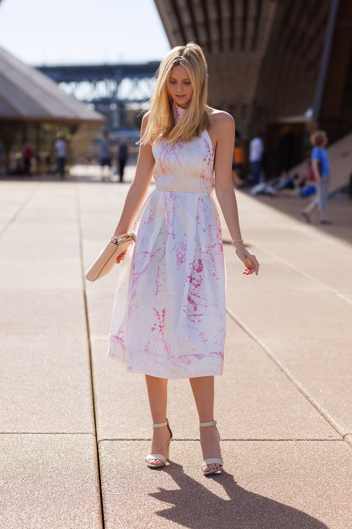 Ở tuổi 25, cô nàng blogger đến từ Australia được coi là một trong những người có độ phủ sóng rộng rãi nhất trên thế giới. Jessica Stein đã đặt chân đến nhiều quốc gia trên thế giới để trải nghiệm và viết cho chia sẻ rộng rãi trên mạng xã hội.