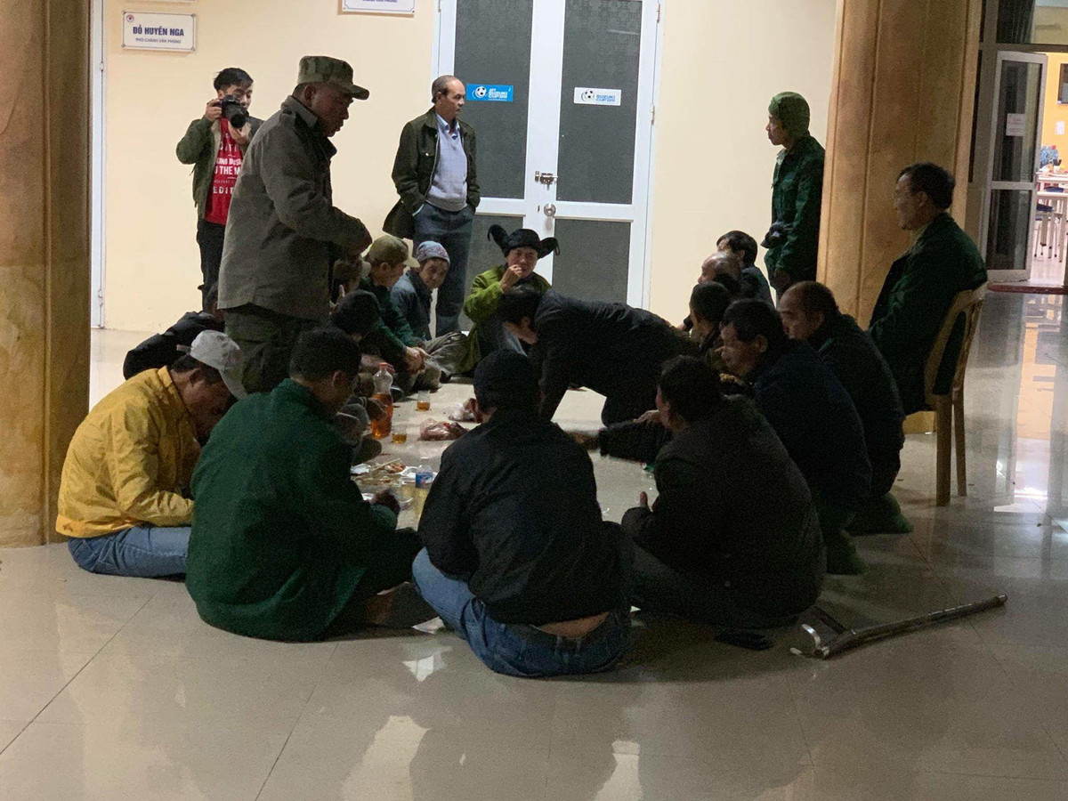 Bên cạnh đó, VFF cũng từ chối không bán vé cho bất kì cá nhân nào kể từ 11/12 tại trụ sở của VFF.