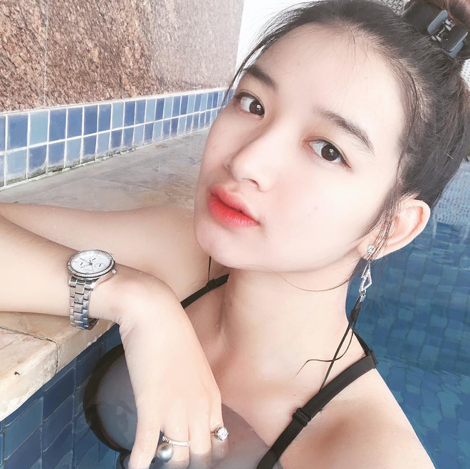 Như bao cô gái khác, Y Quyên cũng mong tìm 1 nửa yêu thương, tuy nhiên cô nàng lại đang lo sợ 1 điều "vô lý" và để khi tâm sự lý do, nhiều người lại cảm thấy lạ cho nữ sinh 9X Đại học Y Tây Nguyên này.