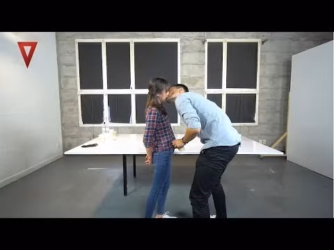 Nhiều người còn cho rằng ai tôn trọng thân thể mình đã không tham gia trò chơi phản cảm này.