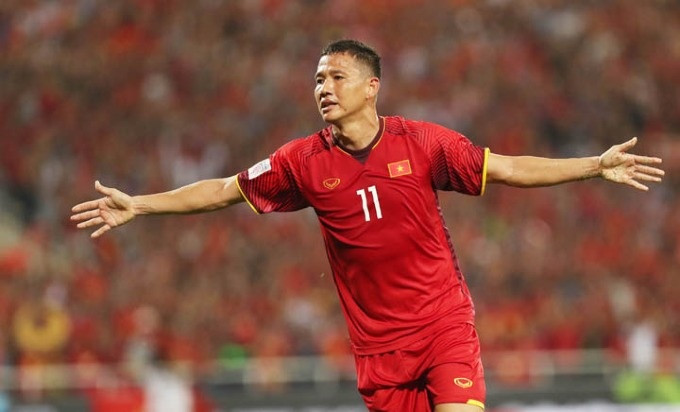 Trở về Mỹ Đình, đội tuyển Việt Nam chỉ cần 1 kết quả hòa không quá 2 bàn thắng là vô địch nhưng các cầu thủ của HLV Park Hang-seo còn làm được nhiều hơn thế khi Anh Đức ghi bàn thắng duy nhất của trận đấu. Đưa Việt Nam vô địch AFF Cup 2018 với tỷ số 3-2 trước Malaysia.