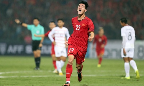 Sau 3 trận chưa nếm mùi thất bại tại vòng bảng, đội tuyển Việt Nam gần như chắc chắn có mặt tại vòng knock-out AFF Cup 2018. Ở lượt trận đấu cuối, thầy trò HLV Park Hang-seo chỉ phải gặp Campuchia.