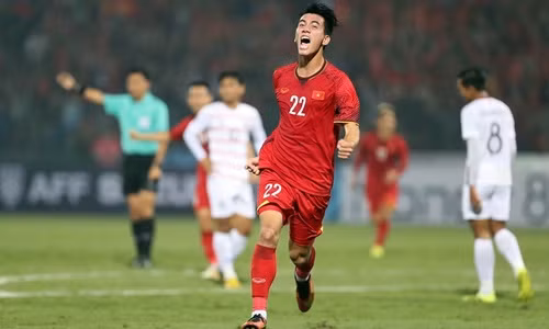 Sau 3 trận chưa nếm mùi thất bại tại vòng bảng, đội tuyển Việt Nam gần như chắc chắn có mặt tại vòng knock-out AFF Cup 2018. Ở lượt trận đấu cuối, thầy trò HLV Park Hang-seo chỉ phải gặp Campuchia.