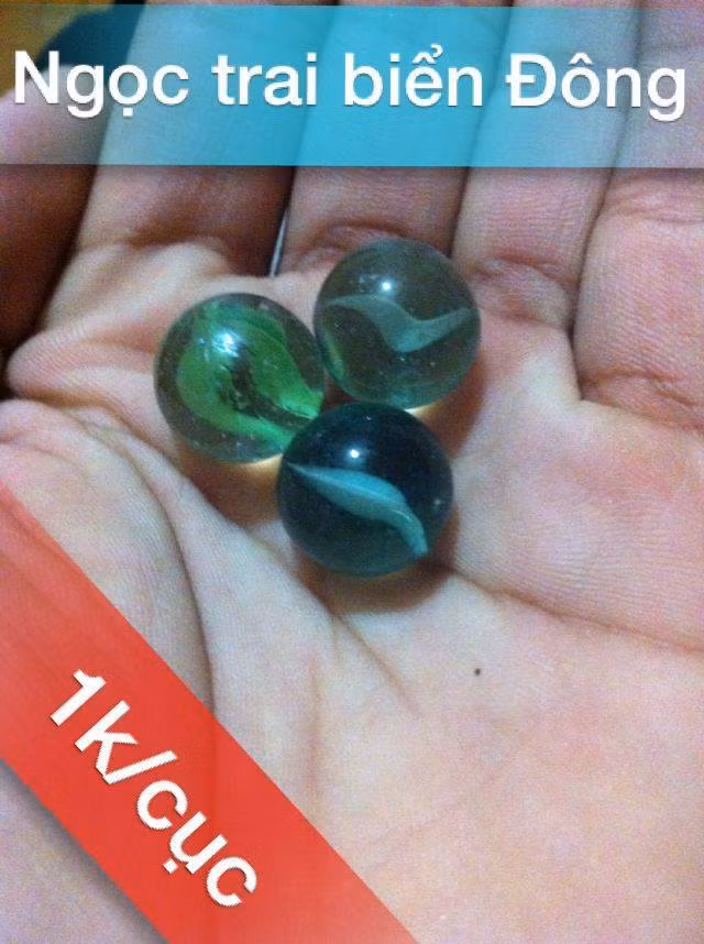 Những món đồ cực kì thân thiện với tuổi thơ được V.C đặt tên lại khá hài hước. Như những hòn bi ve thì được V.C gọi là "ngọc trai biển đông" v.v.