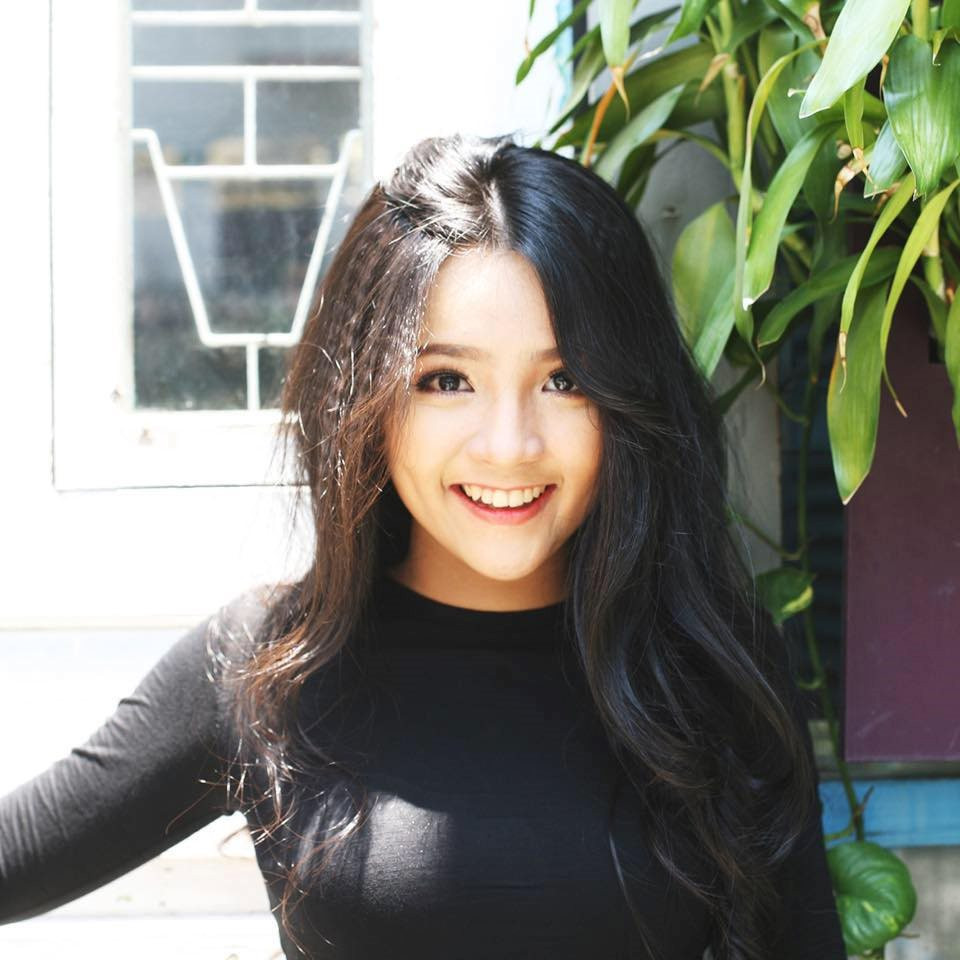 Tường Vân đã từng thử sức với vai trò người mẫu teen. Trước đó, nữ sinh 9X ĐH Luật TP HCM này được biết đến diễn viên kênh Bánh Bao Bự trong công ty Fap Tv.