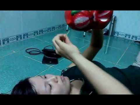 Hồi tưởng về những ngày xưa nuôi lợn đất của mình bạn trẻ có nickname Mirna Nguyễn có bình luận: "Bây giờ không còn nuôi heo nữa vì có tiền toàn để trong tài khoản ngân hàng nhưng vẫn nhớ những ngày còn bé, cứ nằng nặc đòi mẹ mua cho con heo đất thiệt đẹp. Bỏ được vài tháng đã nghĩ cách moi tiền và làm bể mất heo và bị mẹ mắng tơi bời kỉ niệm tuổi thơ dữ dội của mình đó".