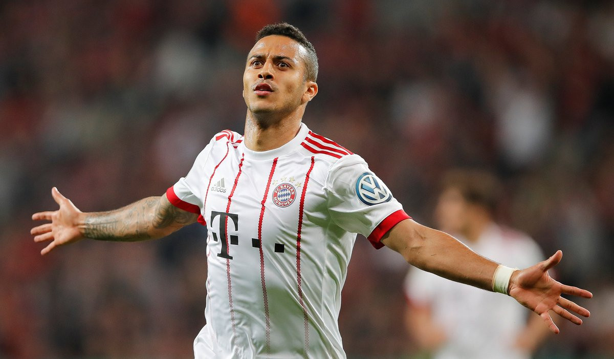 Kế hoạch được thông qua, và Real Madrid đang dứt điểm đàm phán mua Thiago Alcantara của Bayern Munich.