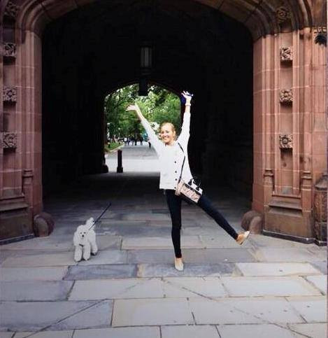 Vợ của tay vợt số 1 thế giới ở thời điểm hiện tại - Djokovic là Jelena Ristic, sinh ngày 17/9/1986.