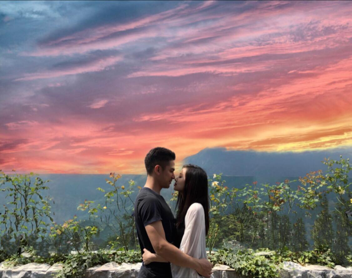 Trong hình mới nhất mà Tâm Tít chia sẻ, ai cũng trầm trồ ái mộ vì nhan sắc của bà mẹ 2 con quá rực rỡ.