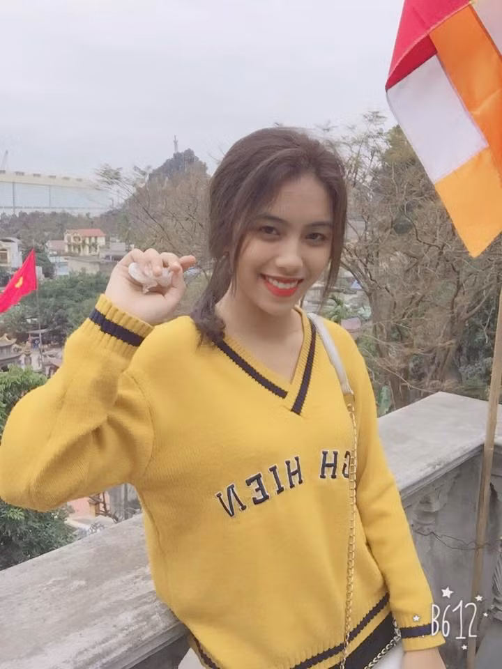 Trên trang cá nhân của mình, Phương Thảo cũng nhắn nhủ thêm rằng với các lễ hội truyền thống đều là tinh túy của ông cha để lại, vậy nên để gìn giữ và phát huy, các bạn trẻ hãy tích cực tham gia và quảng bá đến nhiều vùng trên đất nước.