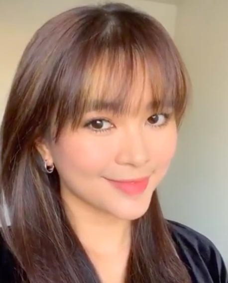 Khác với số đông, Diệu Thúy lại nhận được nhiều lời khen khi sở hữu thân hình mũm mĩm. Hot girl 8X cho biết khi tăng cân, cô cảm thấy vui vẻ, yêu đời và khẳng định con gái gầy mặc gì cũng đẹp nhưng con gái mập, nếu biết cách và tự tin, cũng có thể đáng yêu không kém.