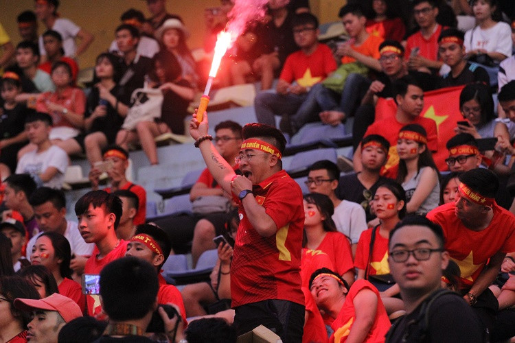 Van Toan lap cong dua Olympic Viet Nam vao ban ket Asiad 2018-Hinh-8