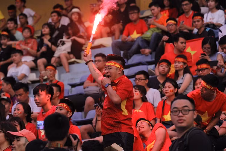 Van Toan lap cong dua Olympic Viet Nam vao ban ket Asiad 2018-Hinh-8