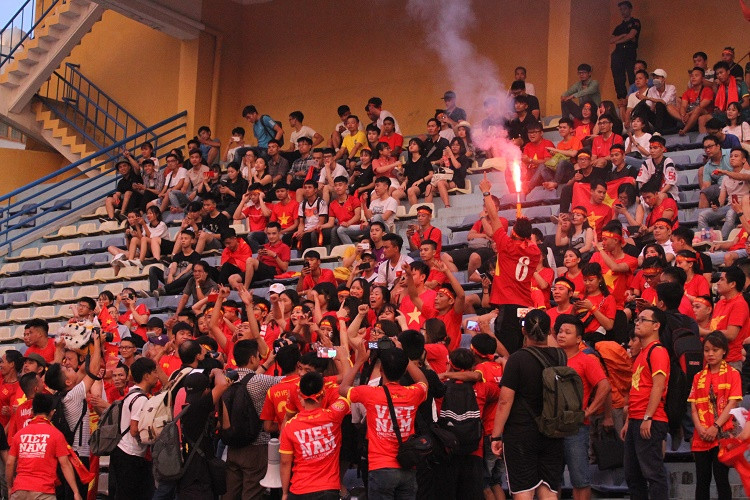 Van Toan lap cong dua Olympic Viet Nam vao ban ket Asiad 2018-Hinh-9