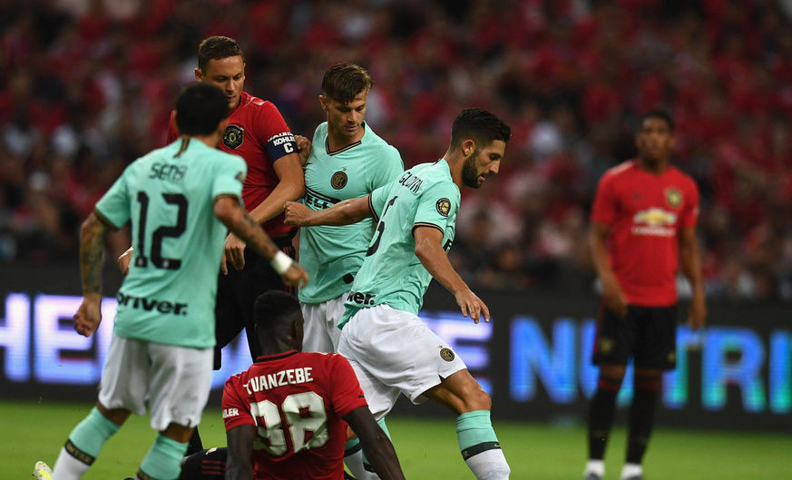 Trong suốt 90 trên SVĐ QG Singapore, các cầu thủ trẻ của MU không làm khán giả thất vọng với những pha đi bóng lấn lướt đối phương.