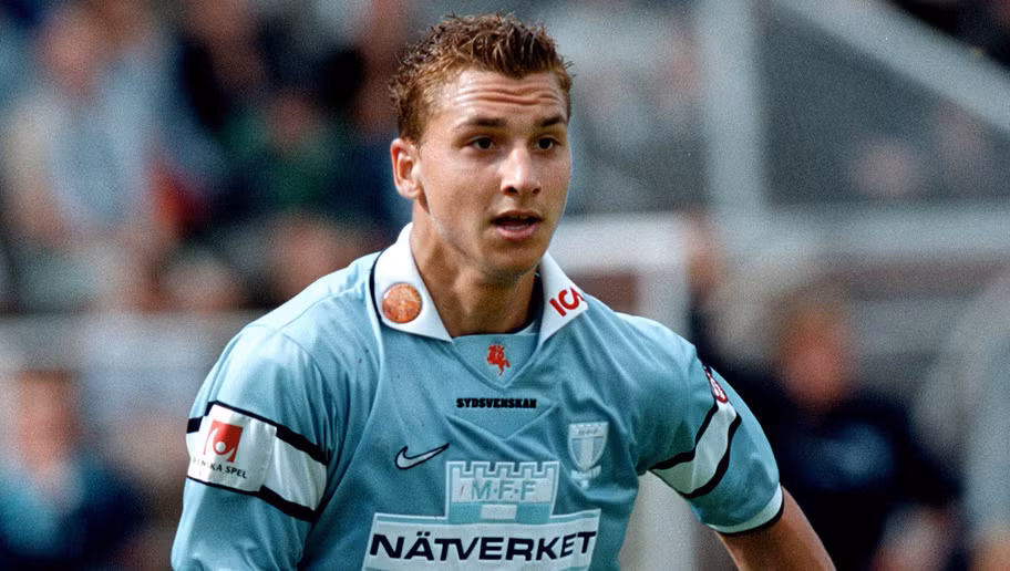 Zlatan Ibrahimovic – 15 bàn thắng.