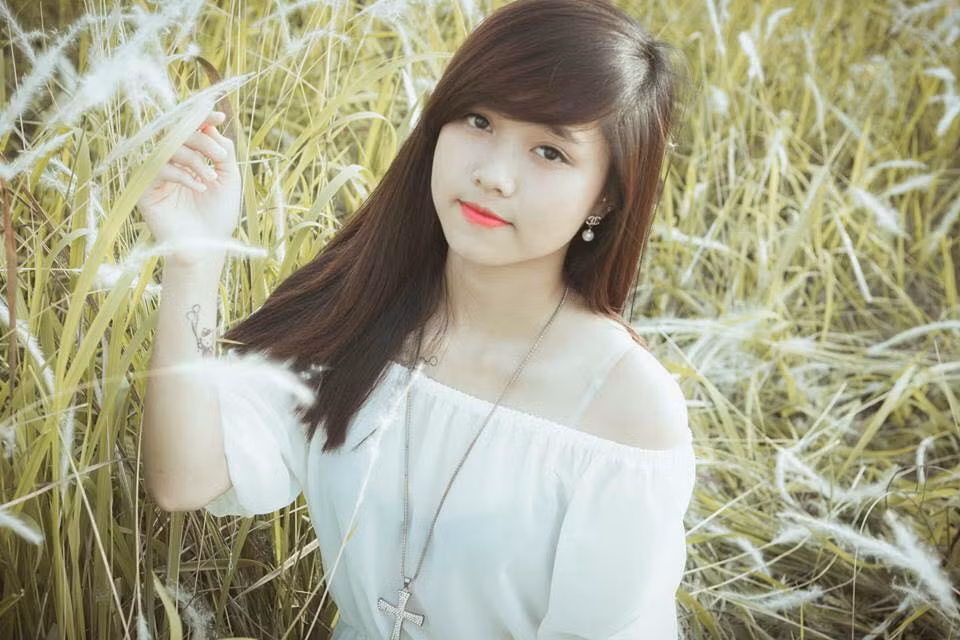 Cũng chính việc sở hữu giọng mát ngọt ngào mà ước mơ của nữ sinh Hải Dương này trong tương lai sẽ bước chân vào con đường nghệ thuật trong vai trò ca sĩ.