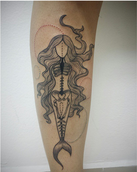 Phiên bản xăm chụp X-quang của nàng tiên cá.