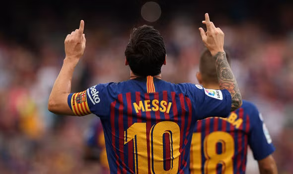 Nhằm ổn định lực lượng và đảm bảo tương lai cho các công thần, lãnh đạo Barcelona đã lên kế hoạch kéo dài hợp đồng của 4 cầu thủ Lionel Messi, Gerard Pique, Samuel Umtiti và Sergi Roberto.