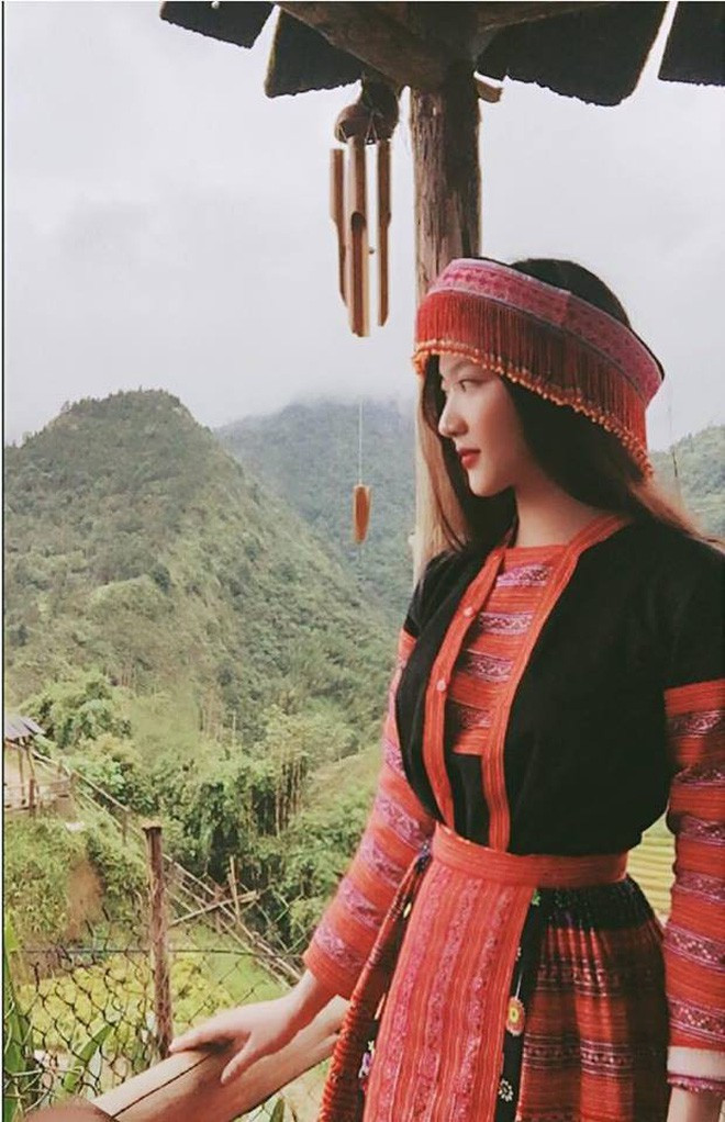 Thổ lộ về tương lai, Hiếu Huyền cho biết luôn mong muốn sẽ trở thành một biên tập viên giỏi trong tương lai.