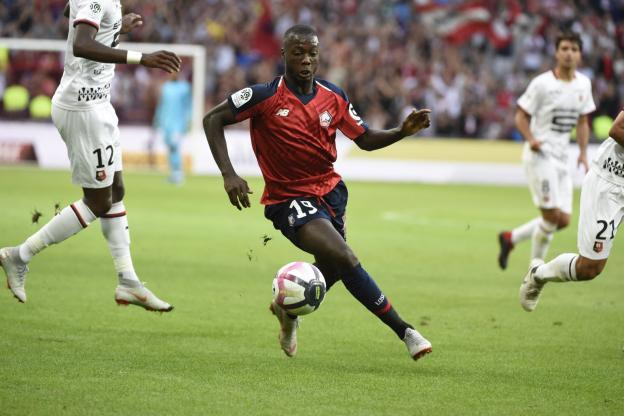 Theo Sport, Barcelona vẫn theo đuổi Nicolas Pepe của Lille. Tiền đạo 23 tuổi này đã ghi được 5 bàn, kiến tạo 3 bàn khác sau 8 trận ở Ligue 1 mùa này.
