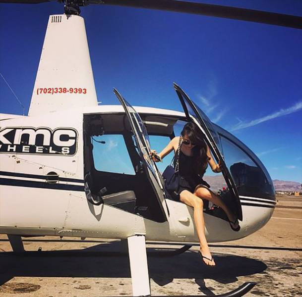 Không chỉ giàu có mà việc khoe tài sản mình sở hữu trên mạng xã hội đã khiến "hội con nhà giàu" Trung Quốc được chú ý nhiều hơn.