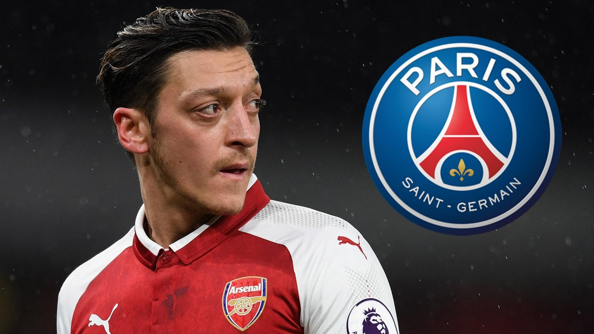 Không hài lòng với Unai Emery đến Arsenal, Ozil đang xem xét đề nghị từ PSG nơi có Thomas Tuchel chờ đón.