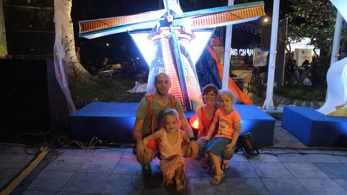 Tham gia lễ hội "Ngôi làng châu Âu" các độc giả Việt Nam sẽ có cơ hội khám phá các cuốn sách mới từ các quốc gia: Áo, Đan Mạch, Đức, Phần Lan, Pháp, Séc, Tây Ban Nha, Thụy Điển, Italia, Bỉ... và có cơ hội gặp gỡ các tác giả nổi tiếng đến từ châu Âu.