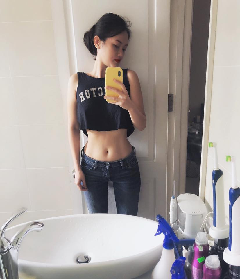 Ngoài nấu ăn, Giao Phạm còn thích làm bánh. Cô cũng thường xuyên học những công thức làm bánh mới và tự tay thử nghiệm.