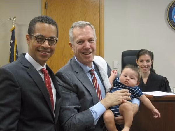 Tháng 8 năm nay, ông Ted Osius đã chia sẻ trên tờ Bloomberg: "Rất nhiều người trẻ đã liên lạc với tôi qua Facebook và nói rằng: 'Chúng tôi rất vui khi thấy được một người đồng tính vừa có được hạnh phúc gia đình, vừa có được thành công trong sự nghiệp'. Tôi không nghĩ việc này có ảnh hưởng lớn mà chỉ góp phần vào điều mà xã hội Việt Nam đang hướng đến".