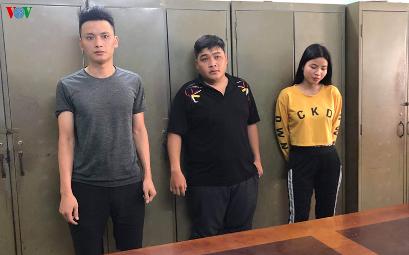 Nhap lau hon 1.000 con dao tu che ban cho giang ho, 3 doi tuong bi bat