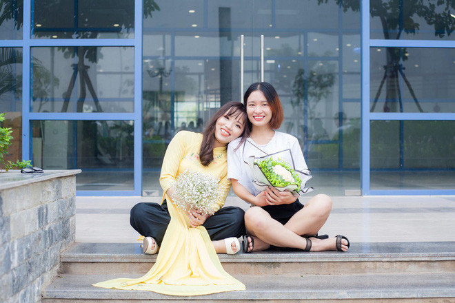 Ngay khi vừa xuất hiện hoa kỷ yếu bằng súp lơ đã ngay lập tức gây sốt bởi sự đặc sắc từ ý tưởng cho tới cách thực hiện.