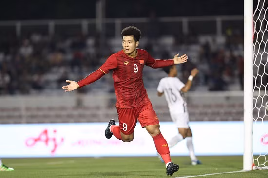 Duc Chinh toa sang, U22 Viet Nam vui dap Campuchia hien ngang vao chung ket-Hinh-3