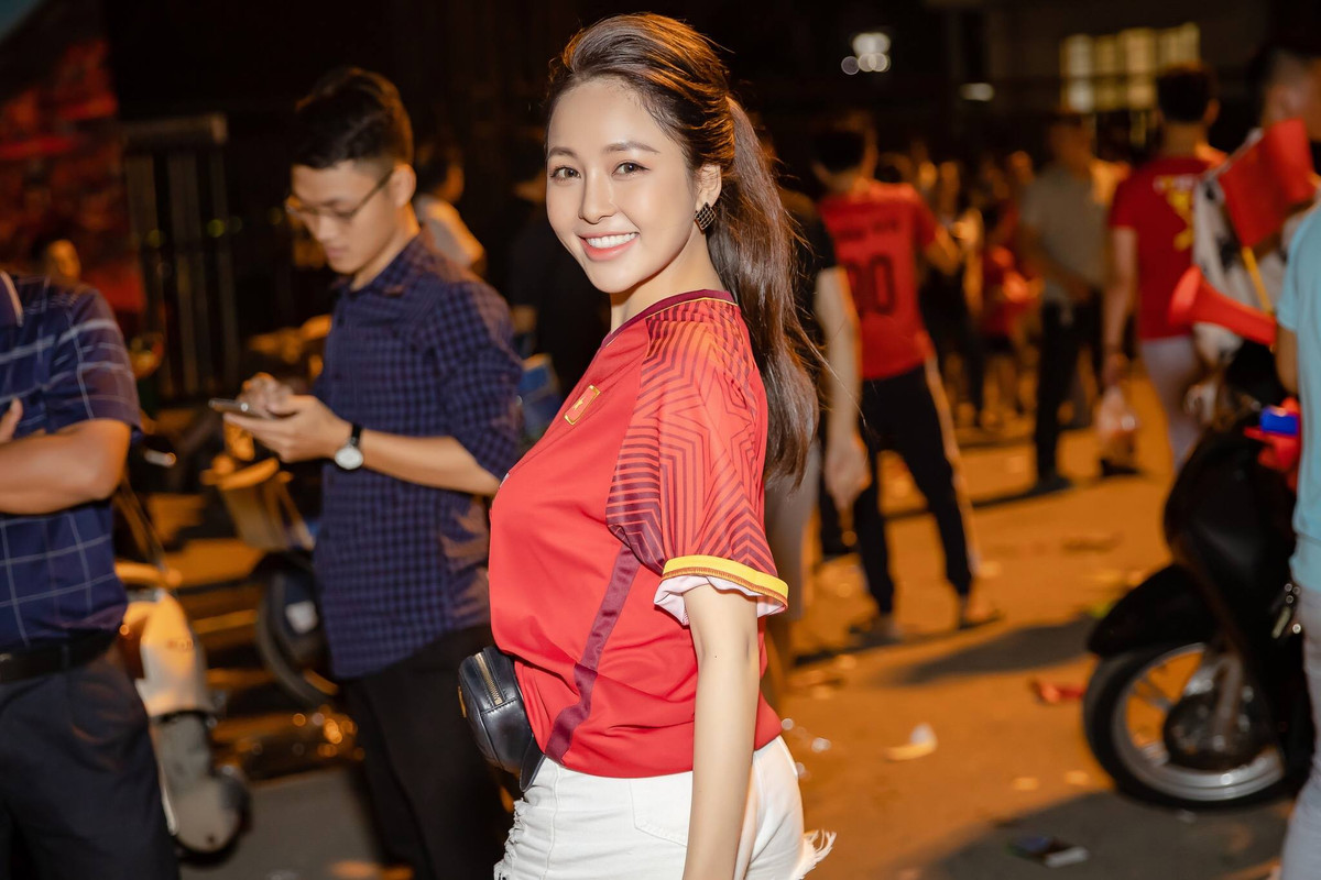 Thời gian vừa qua, Trâm Anh tham gia một chương trình truyền hình với PewPew trở thành yếu then chốt đẩy tên tuổi của Trâm Anh đến với người hâm mộ.